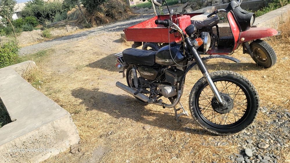 Mensk motosekil zuridan