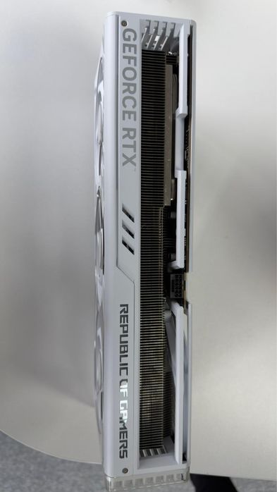 Placa video Rtx 4090 OC 24G White Edition
