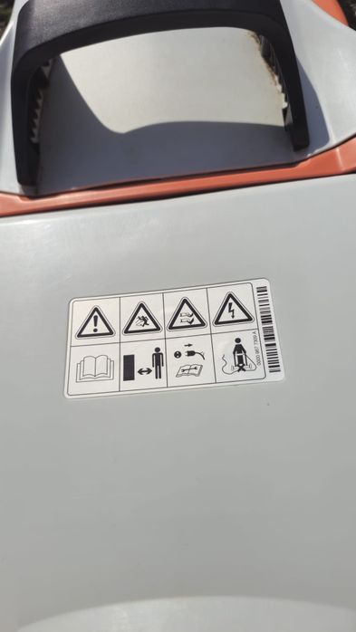 Vand masina de tuns iarba sthil