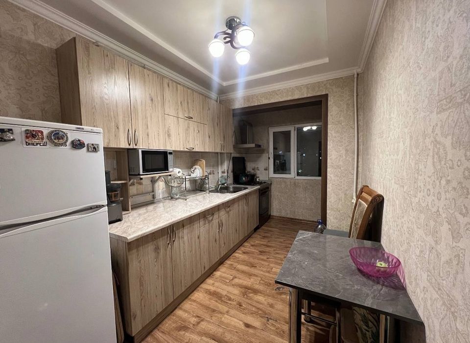 3/8/9 Максим Горький Буюк Ипак Йули Рядом с метро 75м2