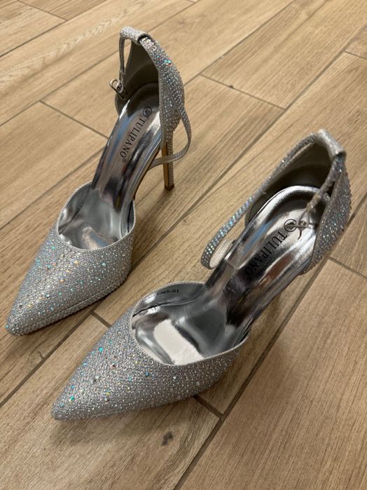 Обувки на ток-40номер