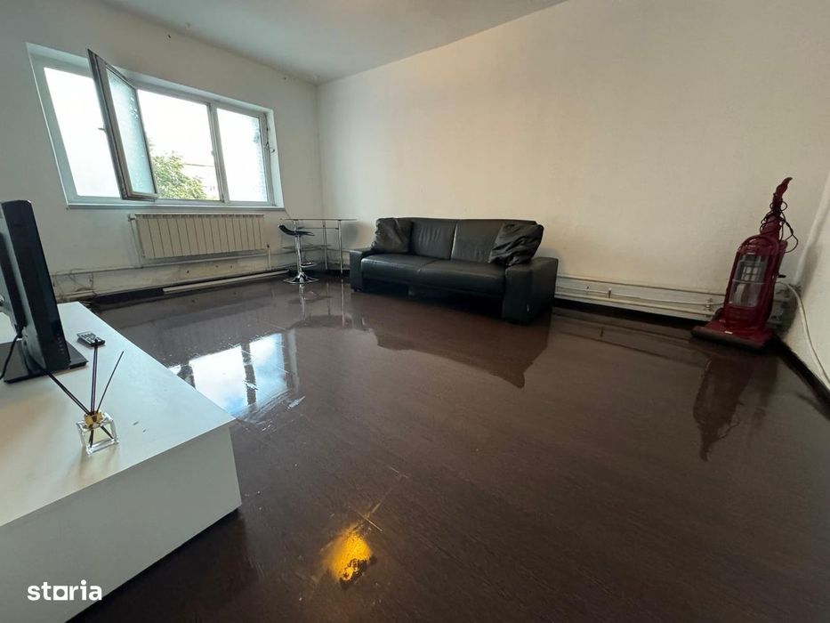 Apartament 4 camere, balcon și garaj