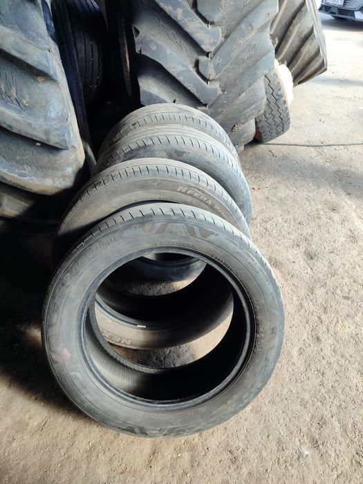 Продам шины R18 235 на 55