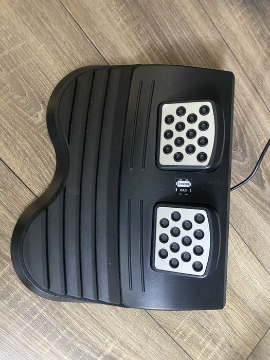 руль игравой Genius