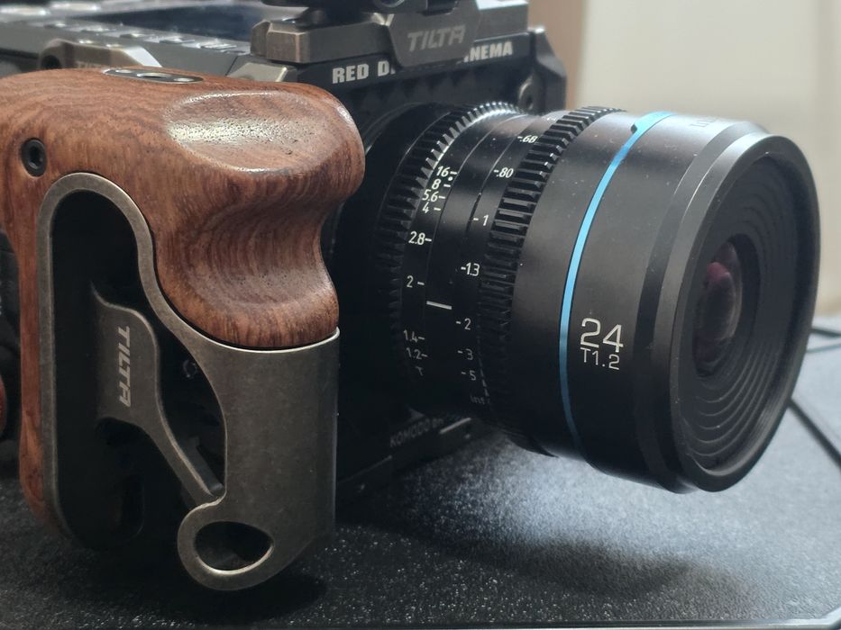 RED Komodo 6K 44 ore de functionare