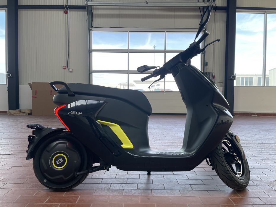 Zeeho AE6+ scuter electric