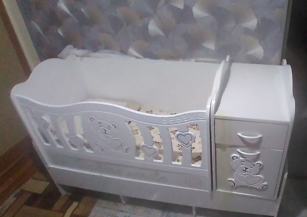 Bolalar kravati sotiladi