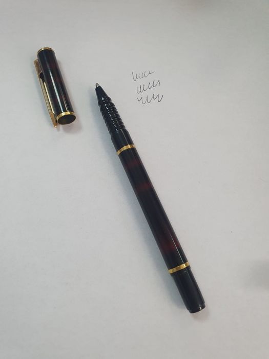 Pix Waterman francez negru roșu cu elemente aurite