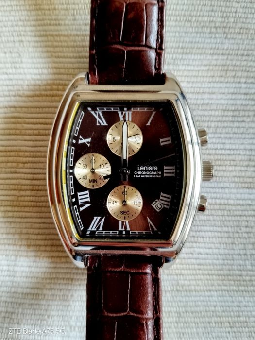 Японски часовник хронограф