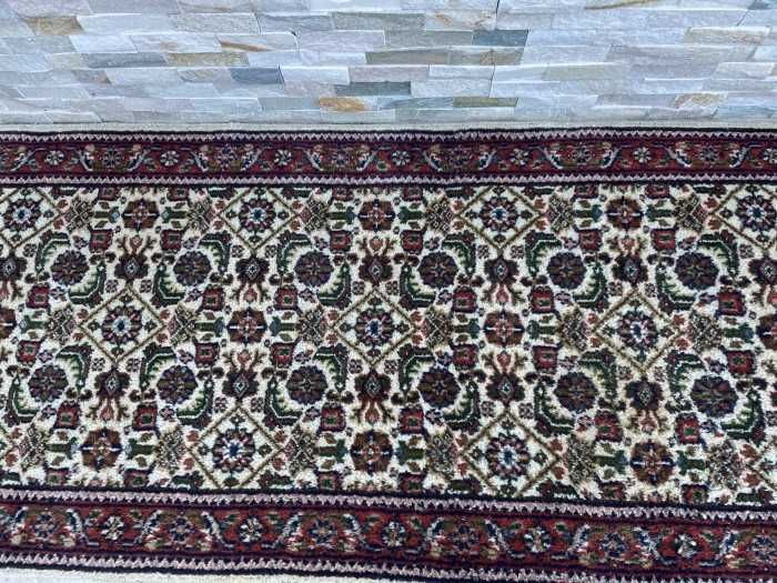 Deosebit covor persan-lana-manual-model si cromatica deosebite-Olanda