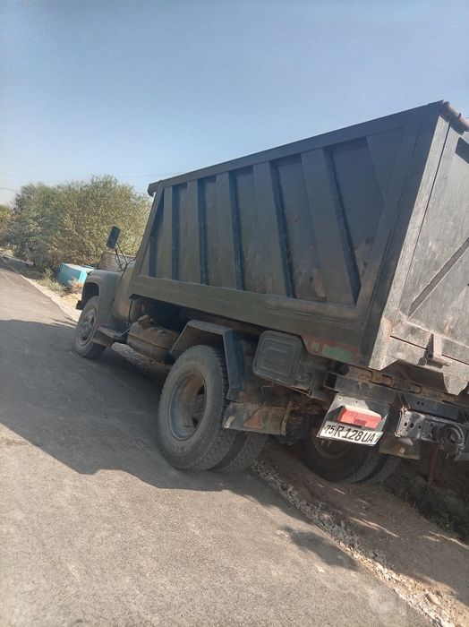 Zil sotiladi narxini kelishamiz