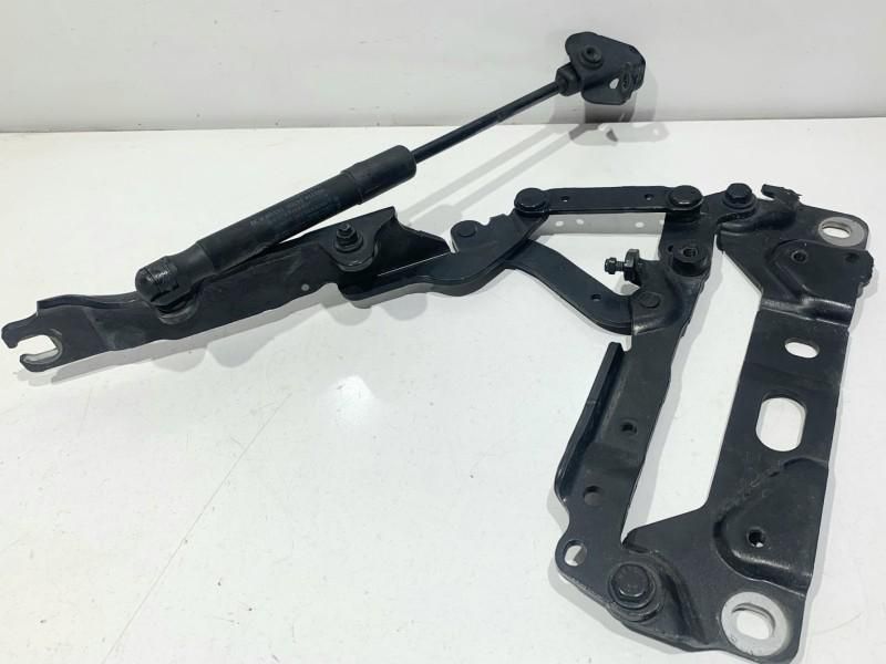 Balama capota cu telescop dreapta fata BMW Seria 7 F01, F02 7184190 cu