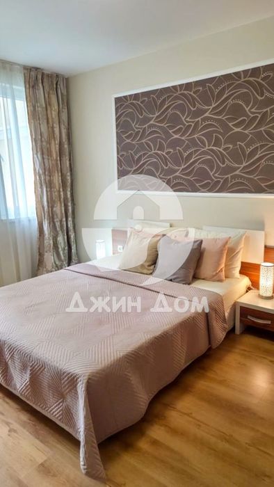 Двустаен апартамент в к-с „Месембрия Палас“, к.к. Слънчев бряг