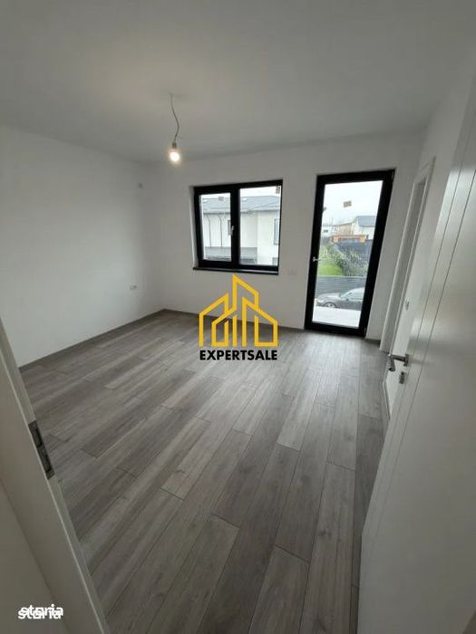 Casa Domnesti/  5 Camere/ 400 Mp Teren/Utilitati