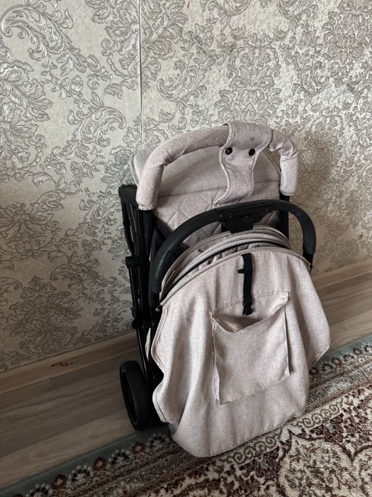 Коляска прогулочная