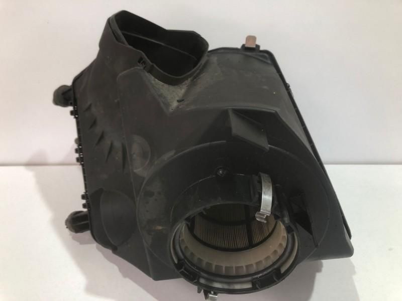 Carcasa filtru aer Audi A6 facelift 4f, C6 4F0133837BB 2.7 tdi cana