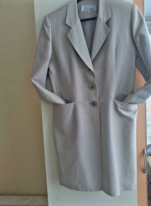 Бежаво БГ манто с подплата