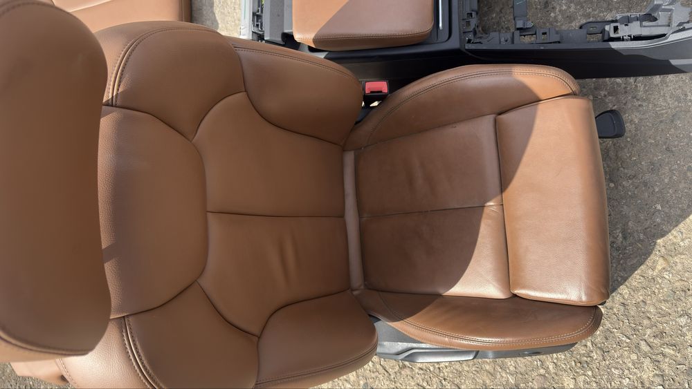 Салон за Q5 2018