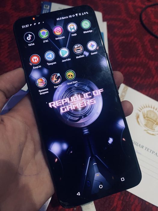 Asus rog phone 5
