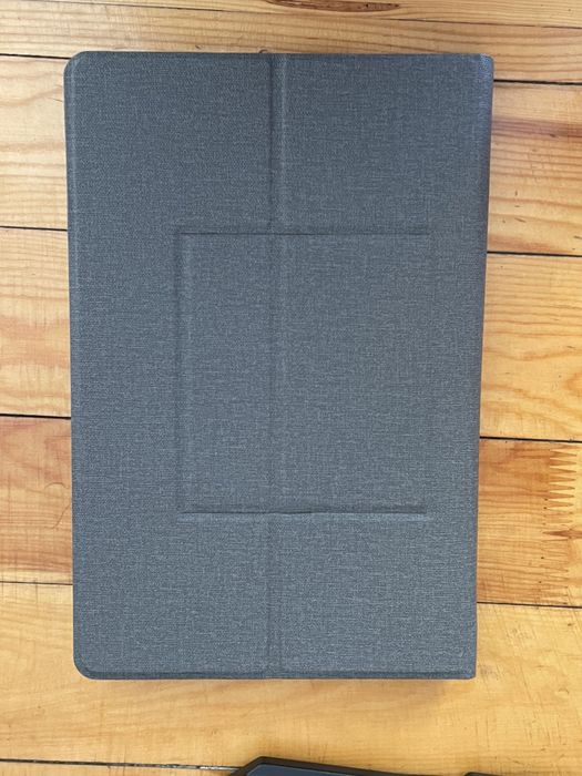 Продам планшет G3000 Plus + Наушники
