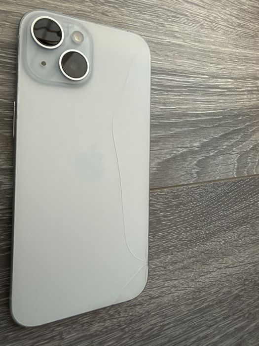 iPhone 15, 128 GB, 86% Baterie