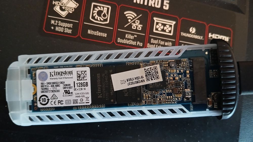 SSD portabil 128GB Kingston usb3