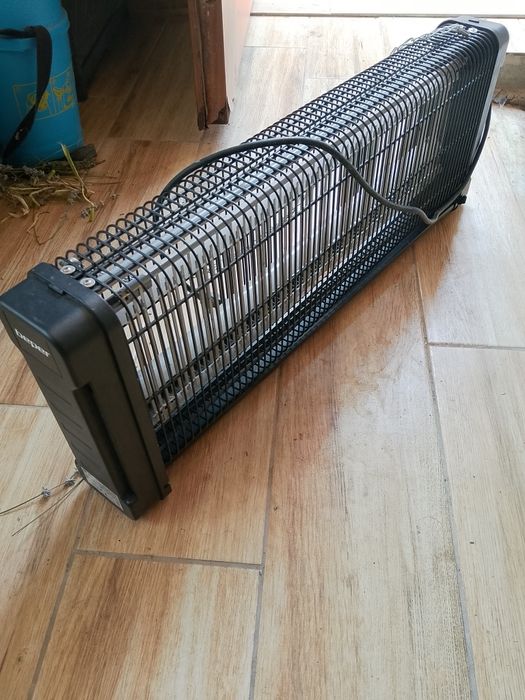 Aparat anti muște și țânțari