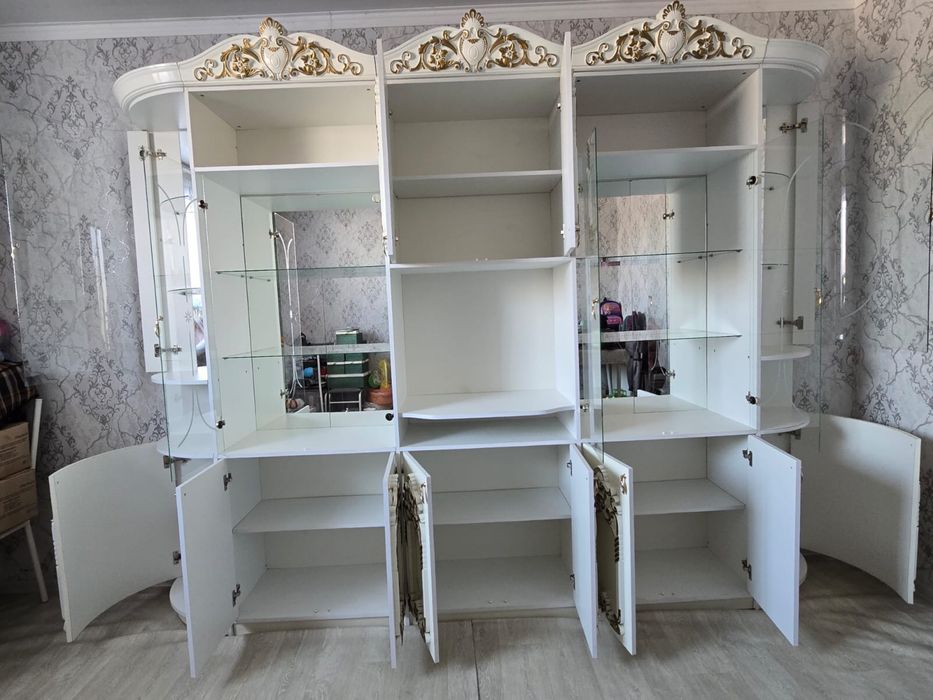 Продам стенку для  гостинной