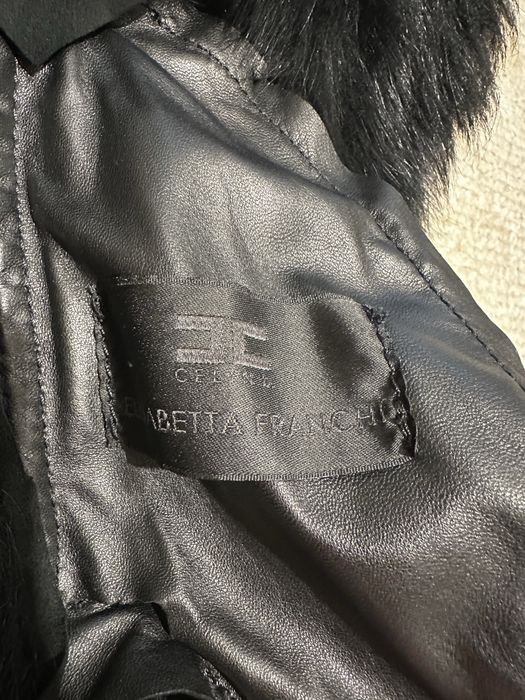 Чисто ново палто на Elizabette Franchi