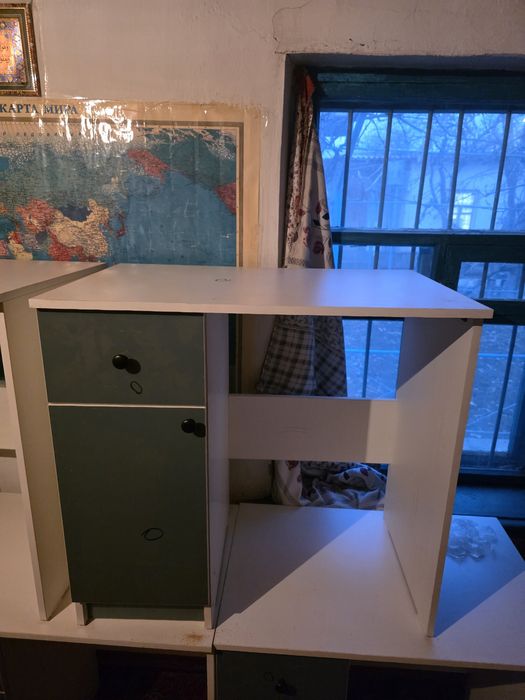 Парта. Стол. Компьтерный стол