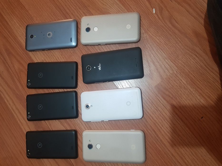 Lot 8 telefoane functionale modele mai vechi