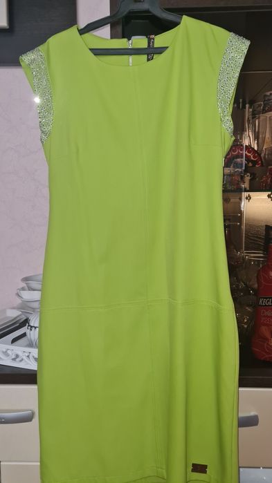 Продам красивые платья