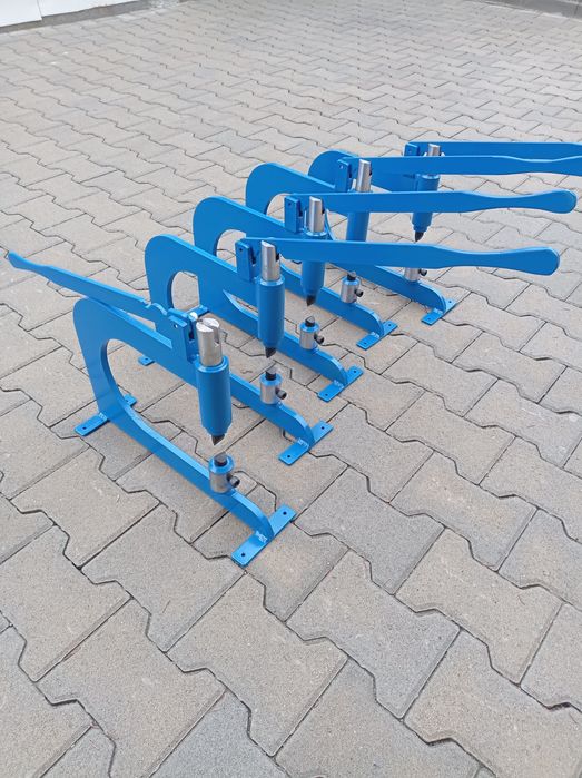 Продавам машина за рязане/чупене/на керемиди.гилотина за керемиди