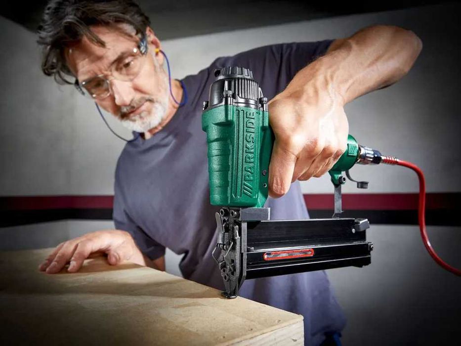 Пневматичен такер Parkside Електрически Такер Телбод