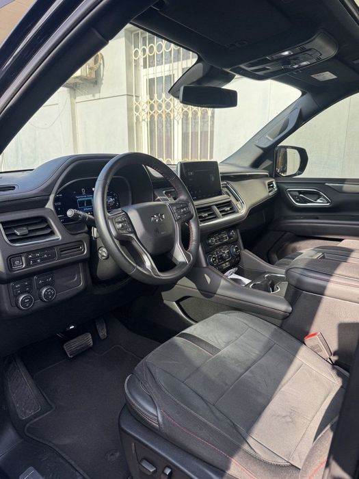 Tahoe RST 2023г Черный! 36 тыс км пробега! Чистая!
Навороты есть