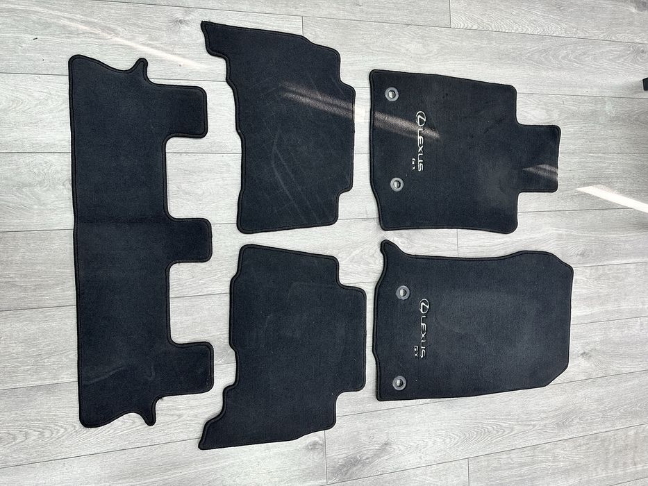 Ворсовые коврики на Lexus GX 460.