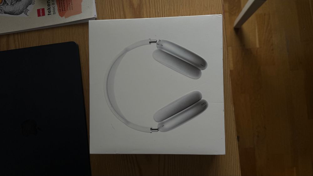 Airpods max gen 1