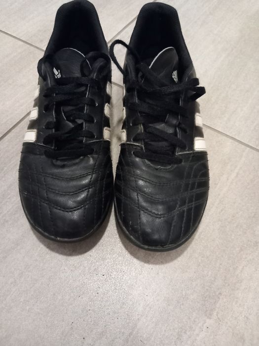 Маратонки Адидас 36 2/3