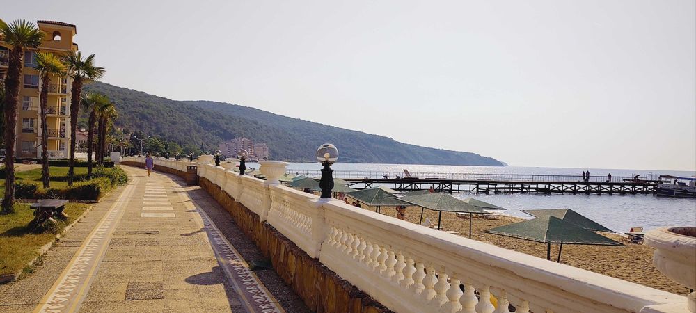 Продава се Тристаен апартамент в к.к. Елените - 107 кв.м за 1402 €/кв.м - Снимка #23