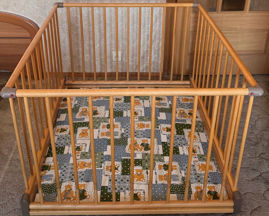 Манеж детский деревянный