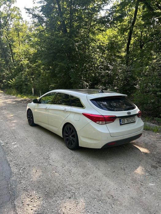 HYUNDAI i40 2012 — imagine 4