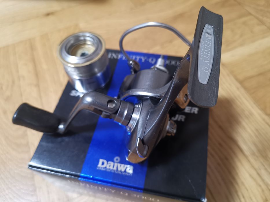 Макара Daiwa Infinity Q 2000