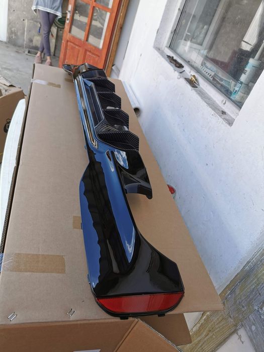 Difuzor Spate BMW 5ar G30 G31 (2017+) M5 Design Negru Lucios+carbon