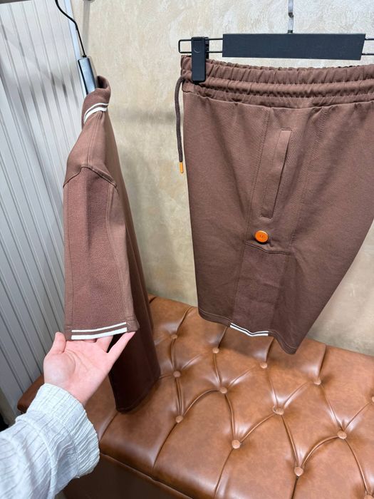 Мъжки къси екипи различни модели