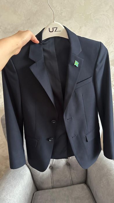 Школьный костюм и брюки