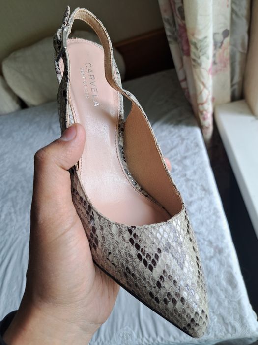 Туфли- босоножки Carvela