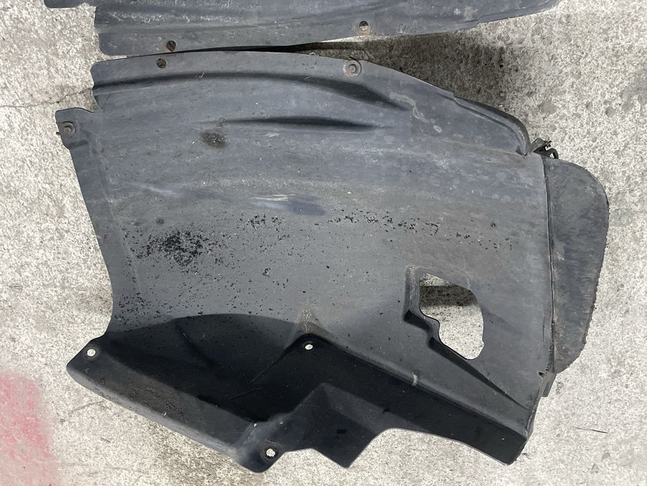 Carenaj Bmw seria 1 E81/E87 m pachet originale carenaje stanga + dreapta