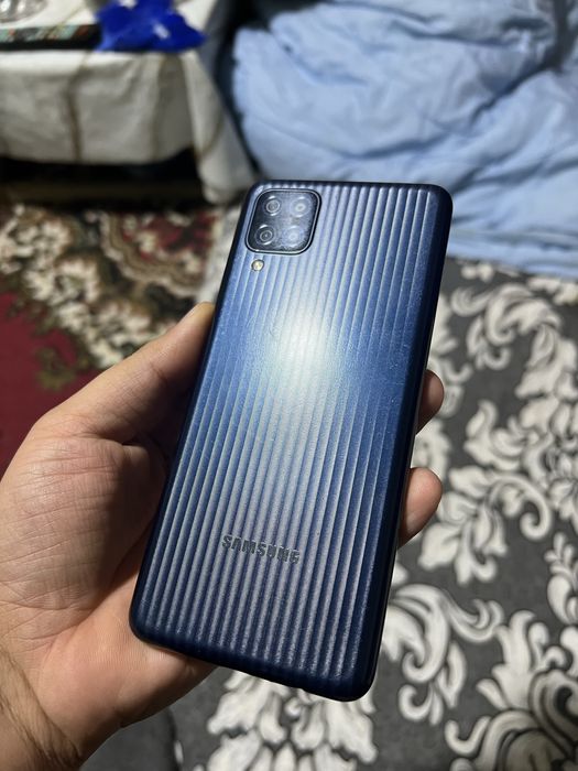 Samsung m12.  3.  32 talik