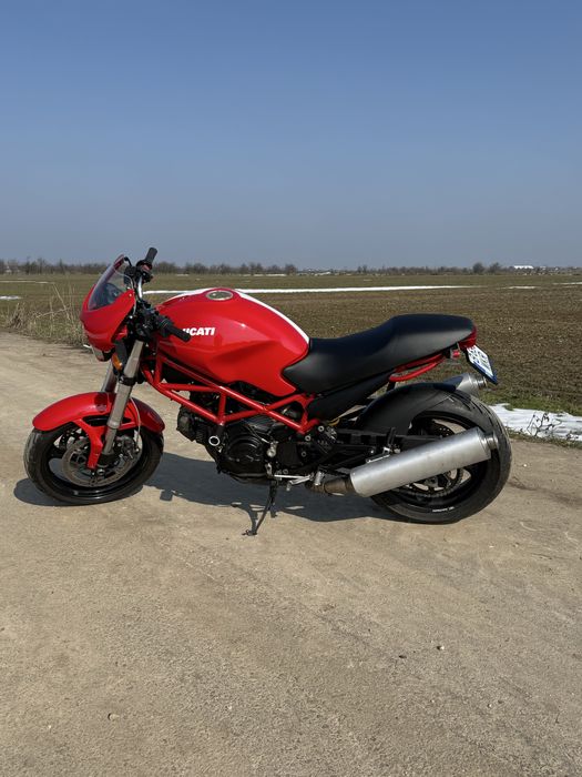 Ducati Monster 695 – 2006 – 24.000 km – înmatriculată RO