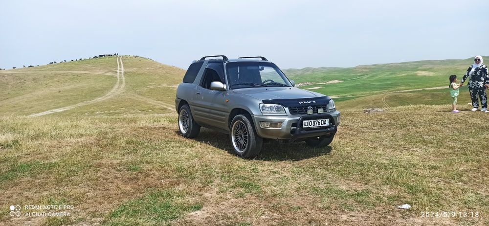 Toyota Rav4 J.   karatishka obmen bor taklifla bosa koramiz